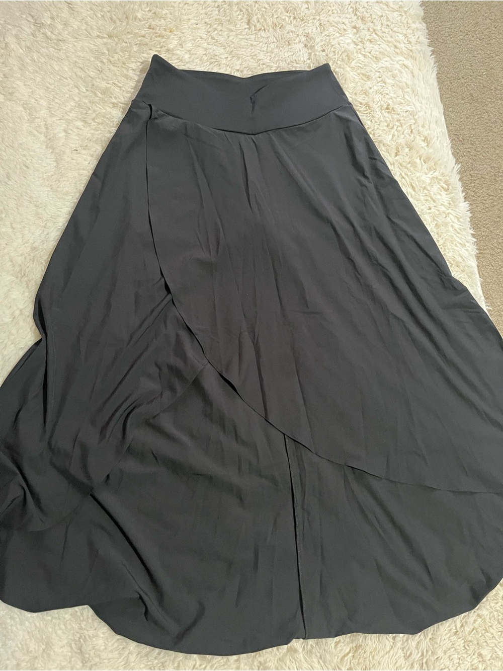 HALARA Black Wrap Maxi Skirt